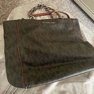 Michael Kors Logo Bag